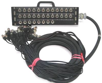 Boitier 24 embases XLR3F 8 XLR3M épanoui 24 fiches XLR3M 8 XLR3F  10m