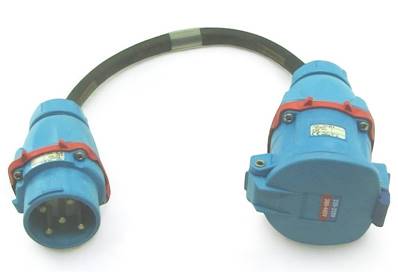 Adaptateur 3P+N+T mâle Maréchal 32A DS3 / fem Maréchal 63A DS6 0.5m